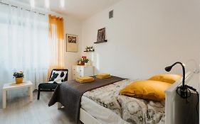 Charming Apt Old Town & Jewish District, Quiet Neighborhood